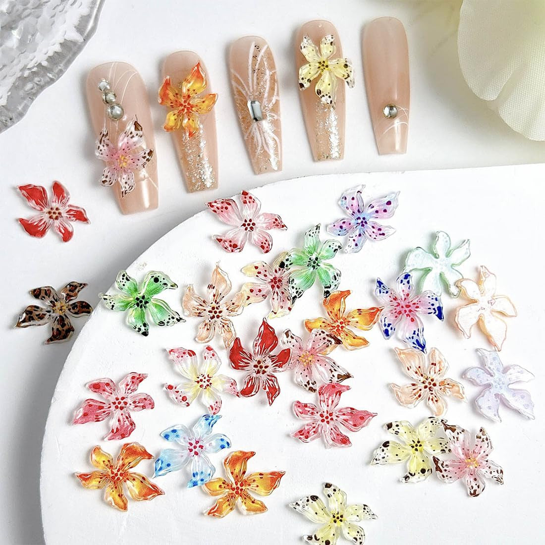100 stuks 3D Blume Nagel Charms Nägel Zubehör Nageldesign Glitzersteine ​​Nailart Strasssteine ​​Flower Nail Charms Lichtgevende Bloem Nail Art Charms Bunte Blumen Deko Nagel Steinchen Flowers Nail