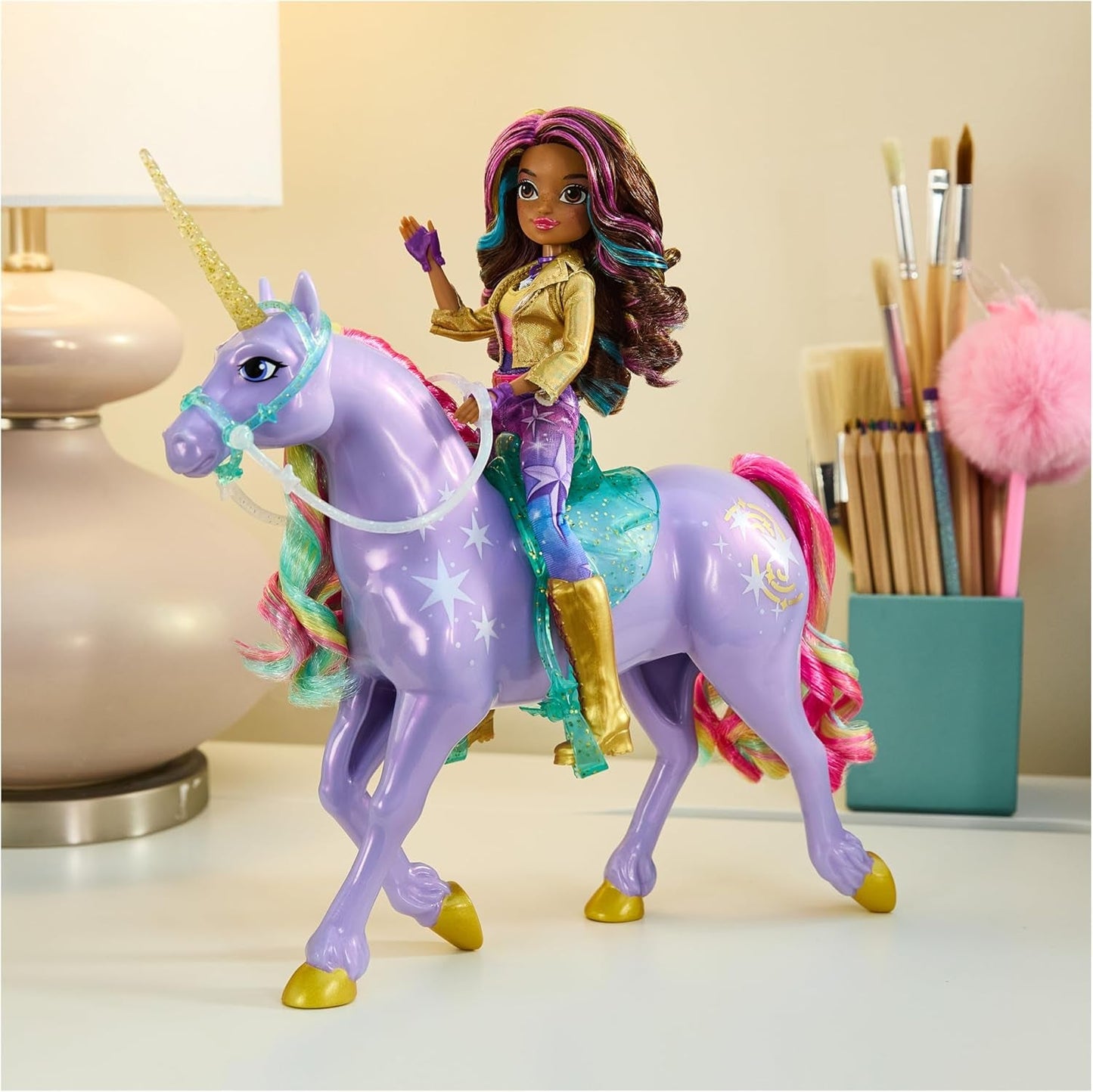 Wildstar Unicorn van Unicorn Academy - 28 cm grote originele Sophia eenhoorn uit de Netflix-serie met echte manen en staart, afneembaar hoofdstel, zadel en borstel, voor kinderen vanaf 4 jaar