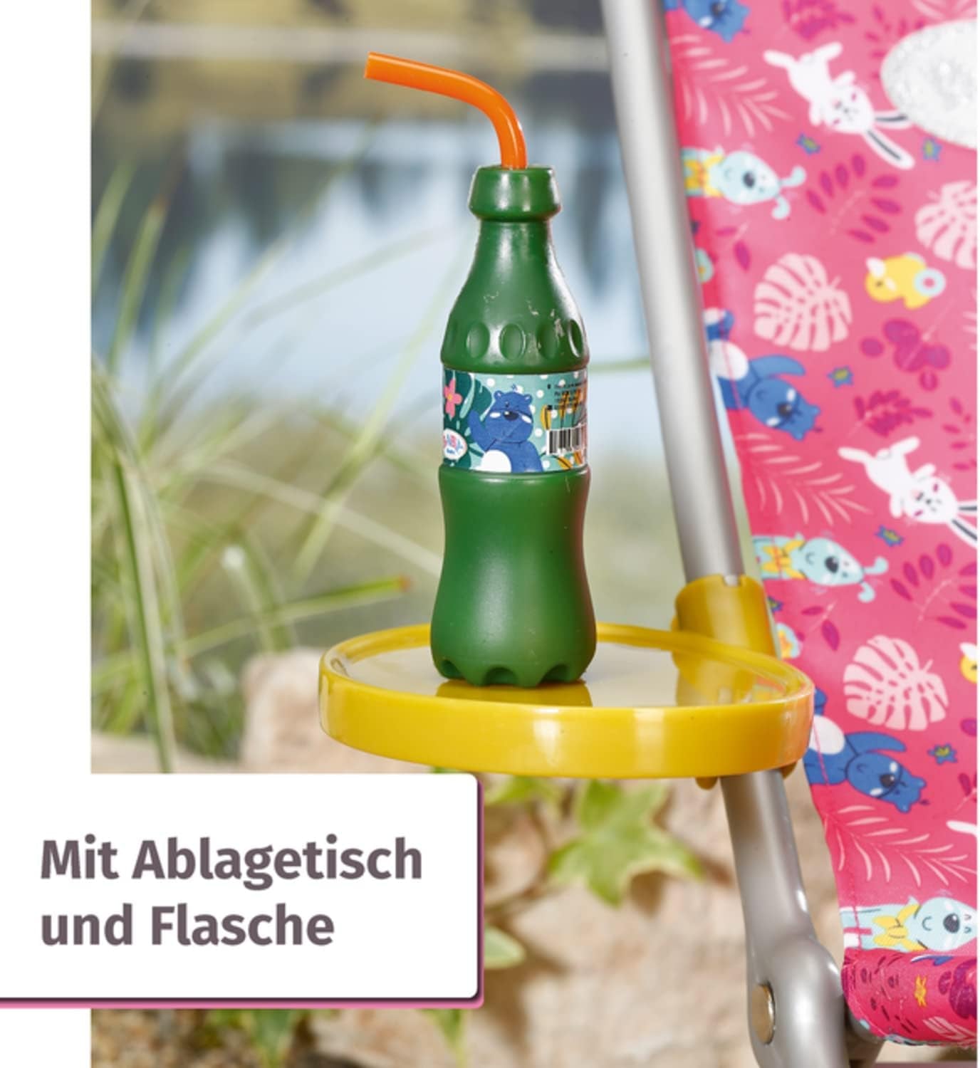 BABY born 832790 Weekend Fishing - Visserijpop accessoireset met ligstoel met levendige print, bijzettafel, glas, mand, eendjes en hengel en roze lang shirt, Roze