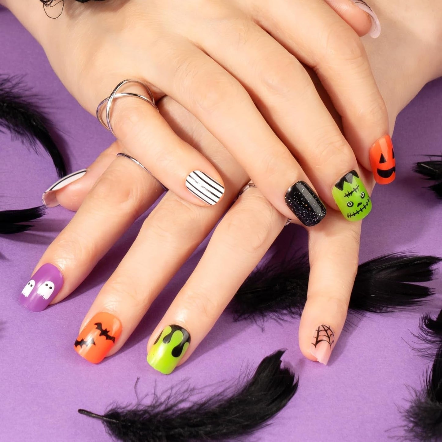 72 stuks Halloween-nagels Zelfklevende nepnagels Korte kunstnagels Zelfklevende geperste nagels Pompoen Spook Kunstnagels Tips Nail Art Oranje Groen Zwart