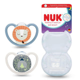 NUK Perfect Match Air Nachtfopspenen voor baby's | 0-6 maanden | Glow-in-the-dark-fopspenen die de luchtcirculatie bevorderen en kwijlen voorkomen | 95% acceptatie door baby's** | Leeuw | Pak van 2
