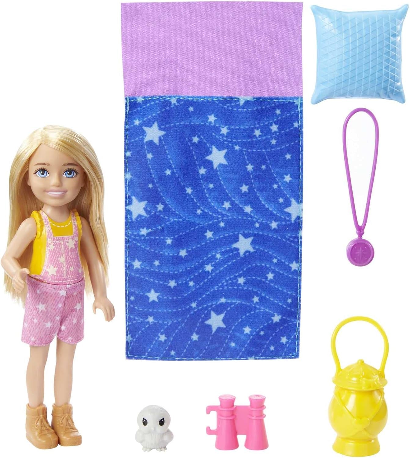 Barbie Chelsea-serie, Chelsea-pop kamperen met blond haar, huisdieruil, slaapzak, kussen, zaklamp, verrekijker, kampeeraccessoires, kindercadeau, speelgoed voor 3 jaar en ouder, HDF77
