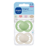 MAM Originele fopspenen, 2-pack, tandvriendelijke babyfopspenen, gemaakt van duurzame en biologisch regenereerbare materialen, MAM SkinSoft siliconen spenen, met fopspeendoos, 6-16 maanden, groen/beige