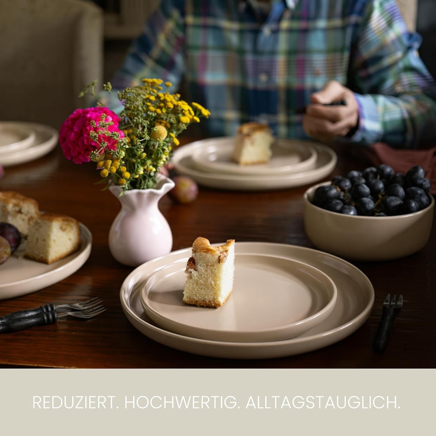 Porseleinen aardewerk serviesset voor 6, 18-delig - sterker en krasbestendig dan aardewerken borden en schalen, glanzend beige | Serviesset bestaat uit 6 dinerborden, 6 dessertborden en 6 kommen -