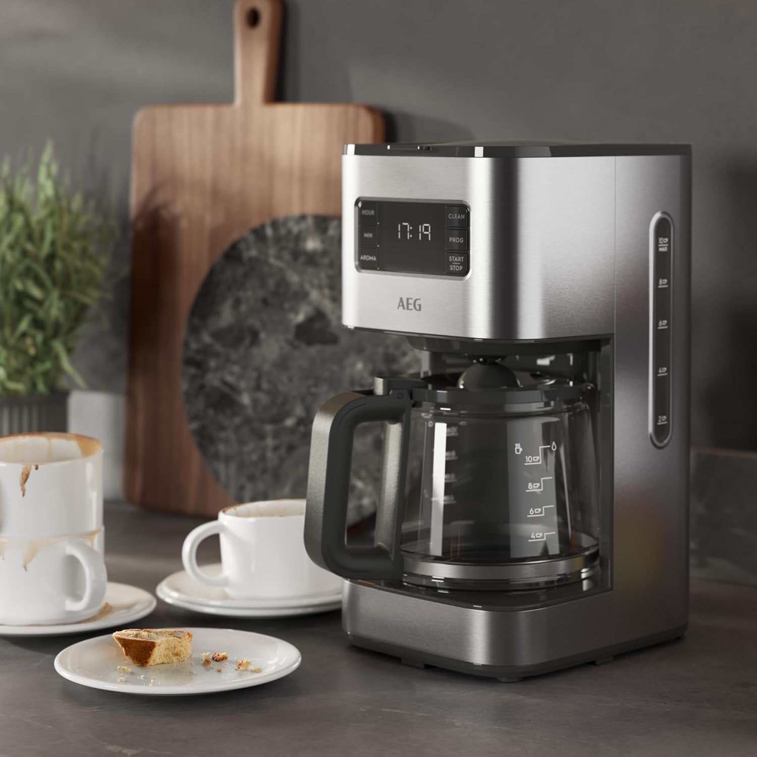 AEG Deli 5 espressomachine, 1,5 l, programmeerbare timer, warmhoudfunctie, veiligheidsstop, waterniveau-indicator, optimale dosering, antidruppelfunctie, RVS, CM5-1-6ST