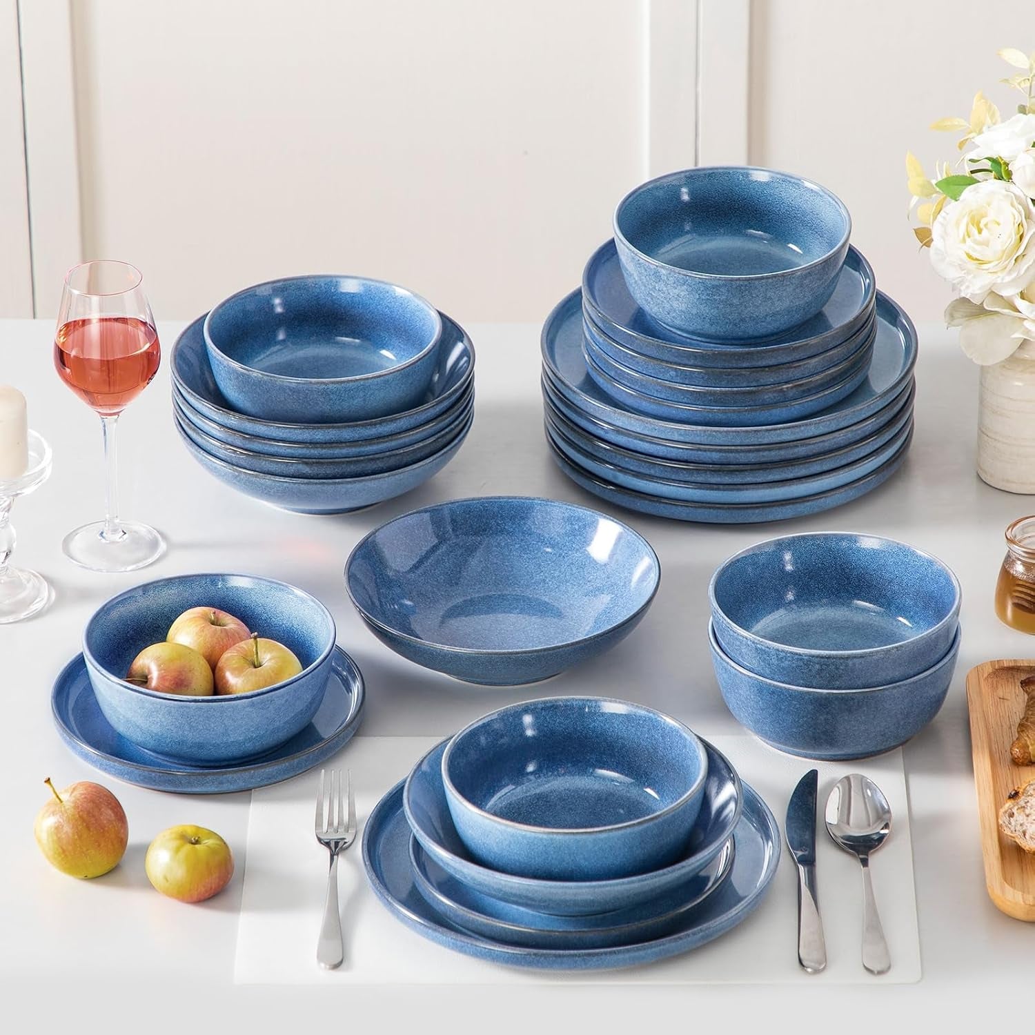 Steingut Geschirrset 6 Personen, vancasso ANYA Blau Teller Set Modern 24 teilig, Tafelservice mit Speiseteller, Suppenteller, Desserttellern, Schüsseln, Geschirr Set Spülmaschinen en Mikrowellenfest