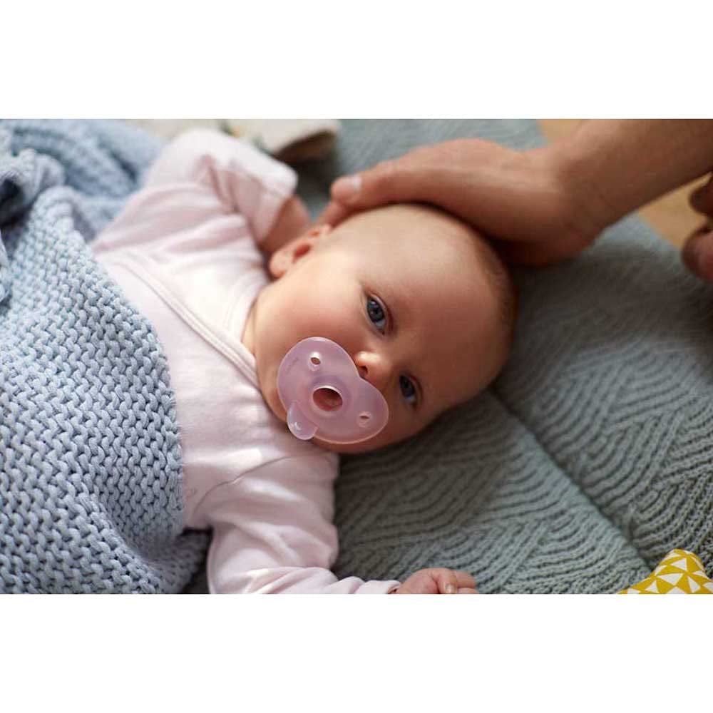 Philips AVENT Soothie - BPA-vrije fopspeen voor baby's van 0-6 maanden, roze/lichtroze (model SCF099/22)