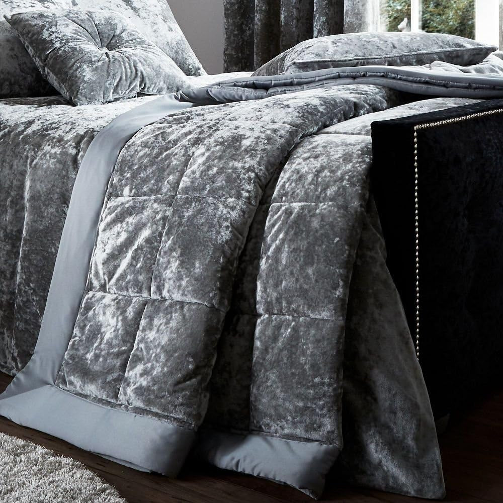 Catherine Lansfield - Geplette fluwelen dubbele sprei van imitatie - polyester, polyester, zilver, 53 x 23 x 53 cm Catherine Lansfield zilveren bedden en dekens 53 x 23 x 53 cm