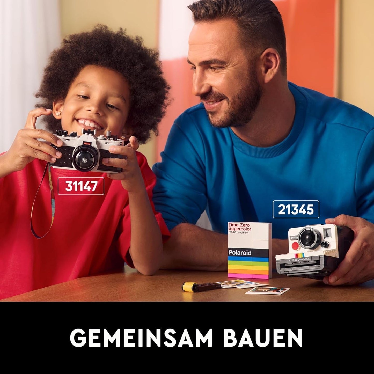 LEGO Creator 3in1 retrocameraspeelgoed, camcorder, tv-toestel, kinderbureaudecoratie of slaapkameraccessoires, fotografiecadeaus voor meisjes en jongens vanaf 8 jaar oud 31147 Bouwsets Bekijk de LEGO-Store