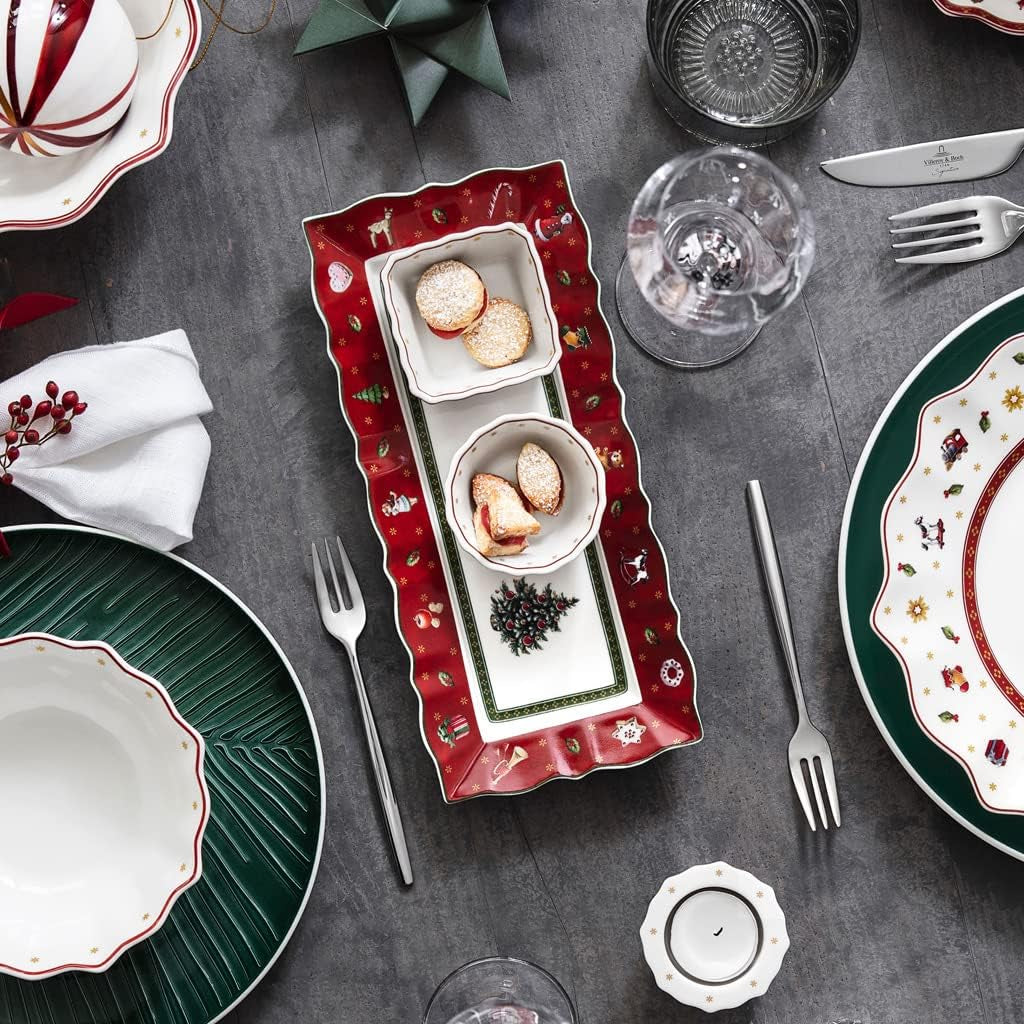 Villeroy & Boch - Toy's Delight Jusset, 4-delig, Serveerschaal met Kommen, Kerstjuskomset, Speelgoedtafeldecoratie, Dienblad, Kommen, Kerstservies, Premium Porselein