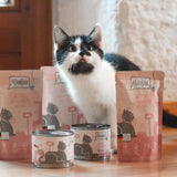 MjAMjAM - Premium nat kattenvoer - Kittenbox - 3x Zalmolie Kip en 3x Zalmolie Kalfsvlees, Voedselzak, Pen, Doosdeksel, 6 stuks (6 x 200 g)