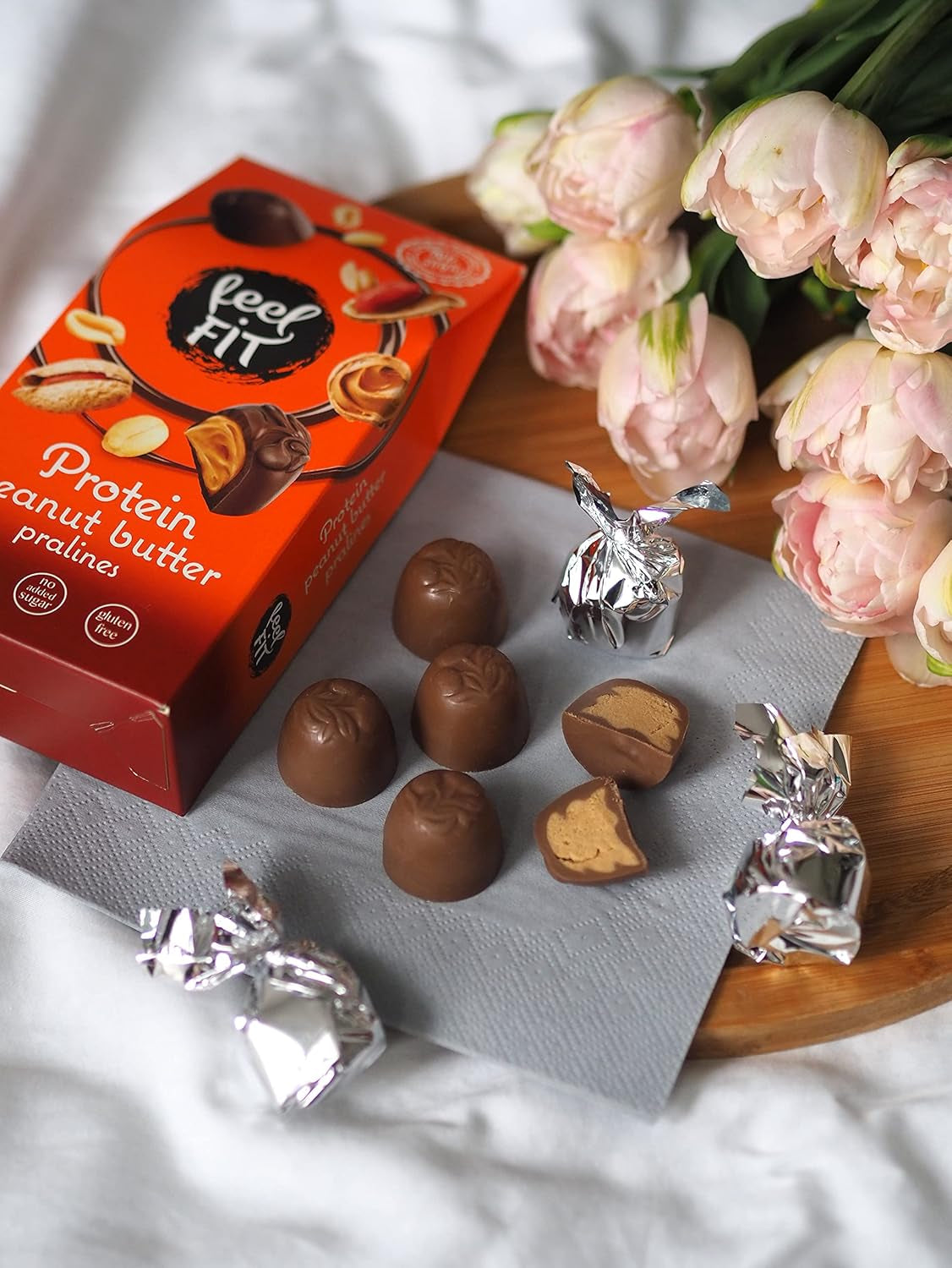 Feel FIT Proteïnepralines met pindakaas in melkchocolade van hoge kwaliteit, zonder toegevoegde suiker, 17% eiwit, glutenvrij 66 g (1 pak)