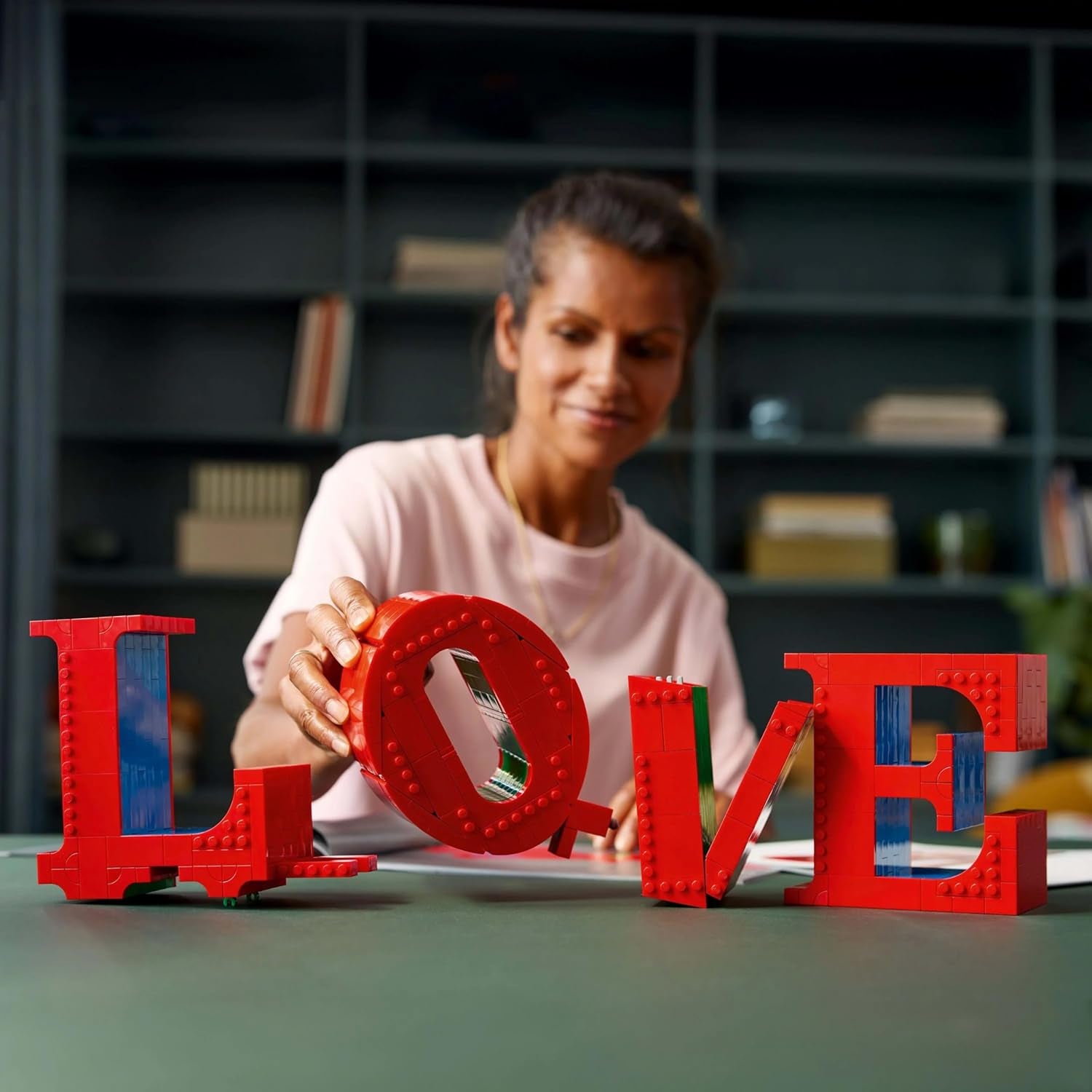 LEGO Art Love Bouwset voor volwassenen Woondecoratie Valentijnsdag- en Moederdagcadeau voor dames en heren Creatieve activiteit voor kunst- en designliefhebbers 31214 Bouwsets Besuche in LEGO-Store