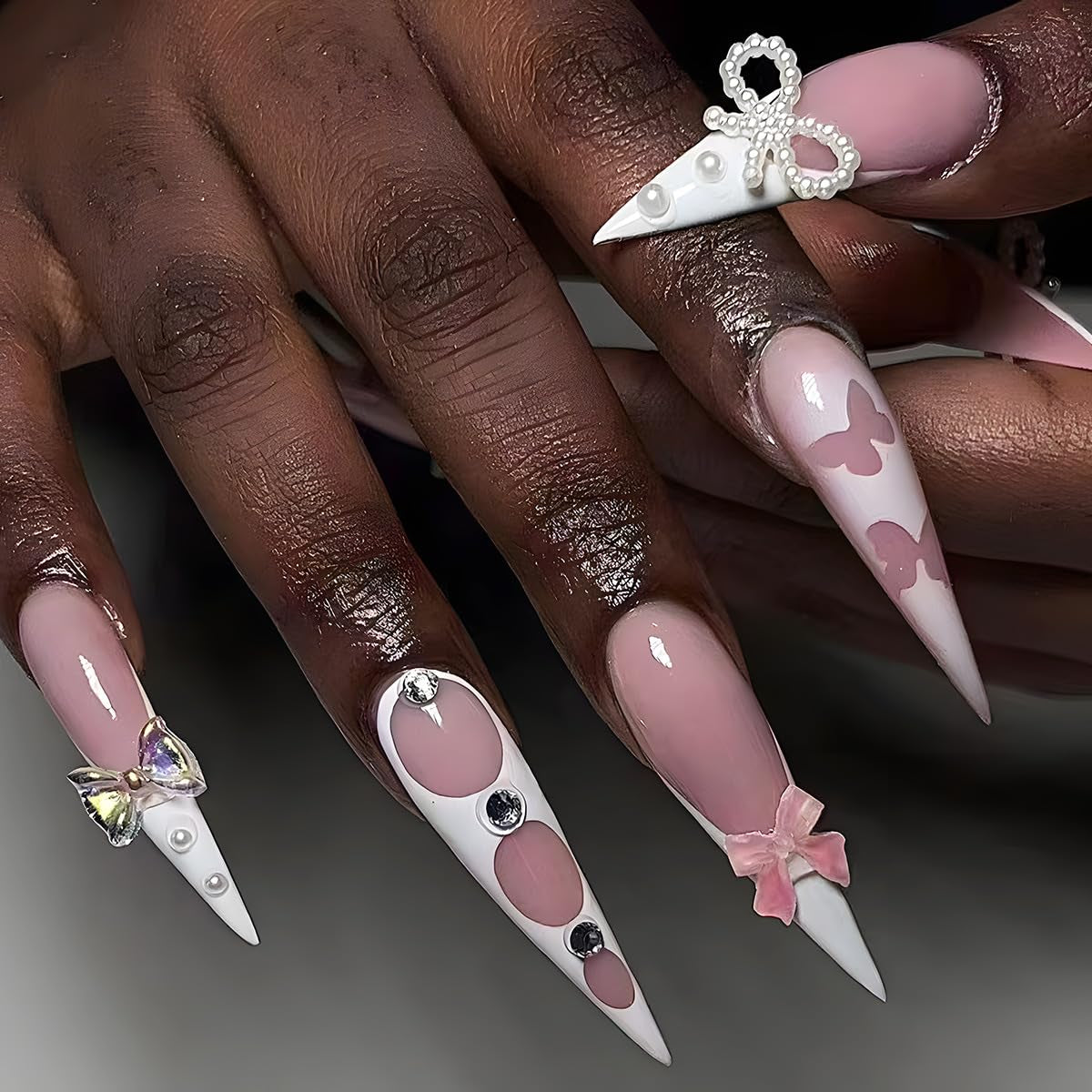 Mouyuglow Lange nagels Stiletto Melkwit Gradiënt Roze Glitter Cool Nepnagels met lijm Roze Ombre Glitter Kunstnagels
