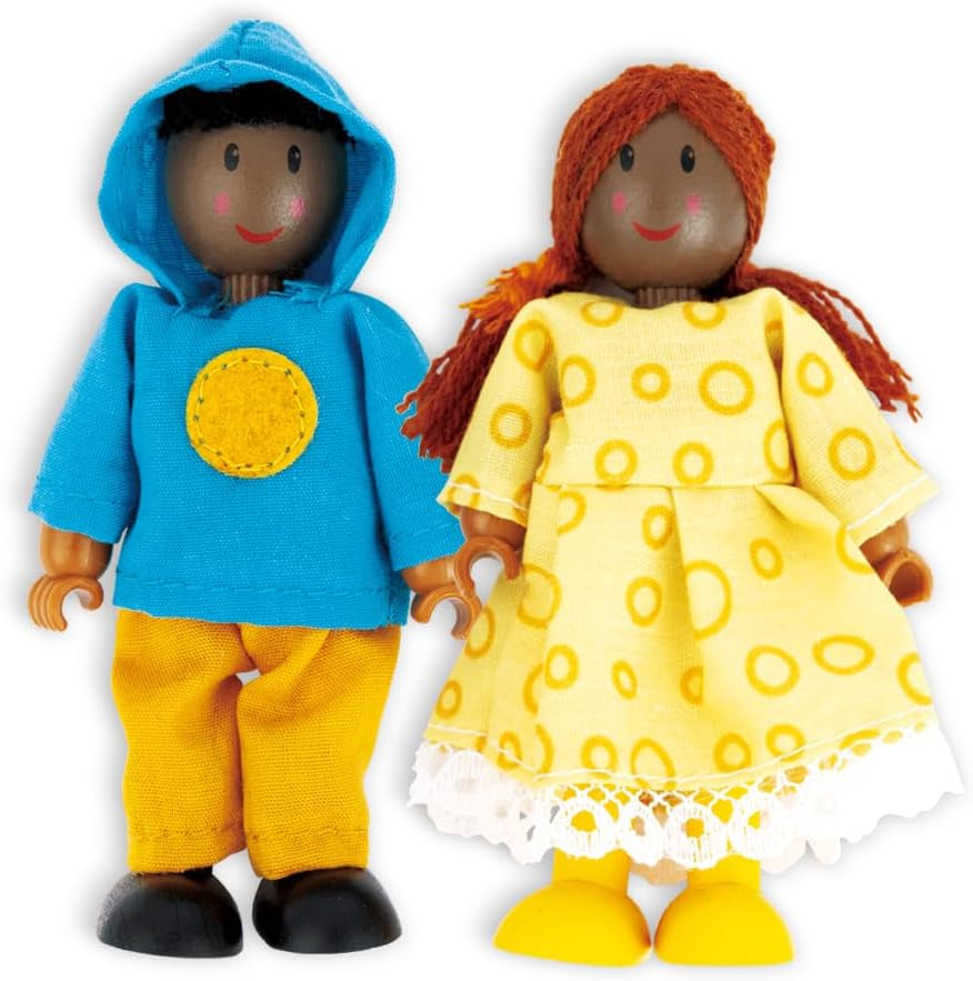 Hape Doll Family - 6-delige donkerleren poppenhuisaccessoireset met houten en stoffen figuren, fantasiespel, educatief speelgoed, interactief leerspeelgoed voor kinderen vanaf 3 jaar