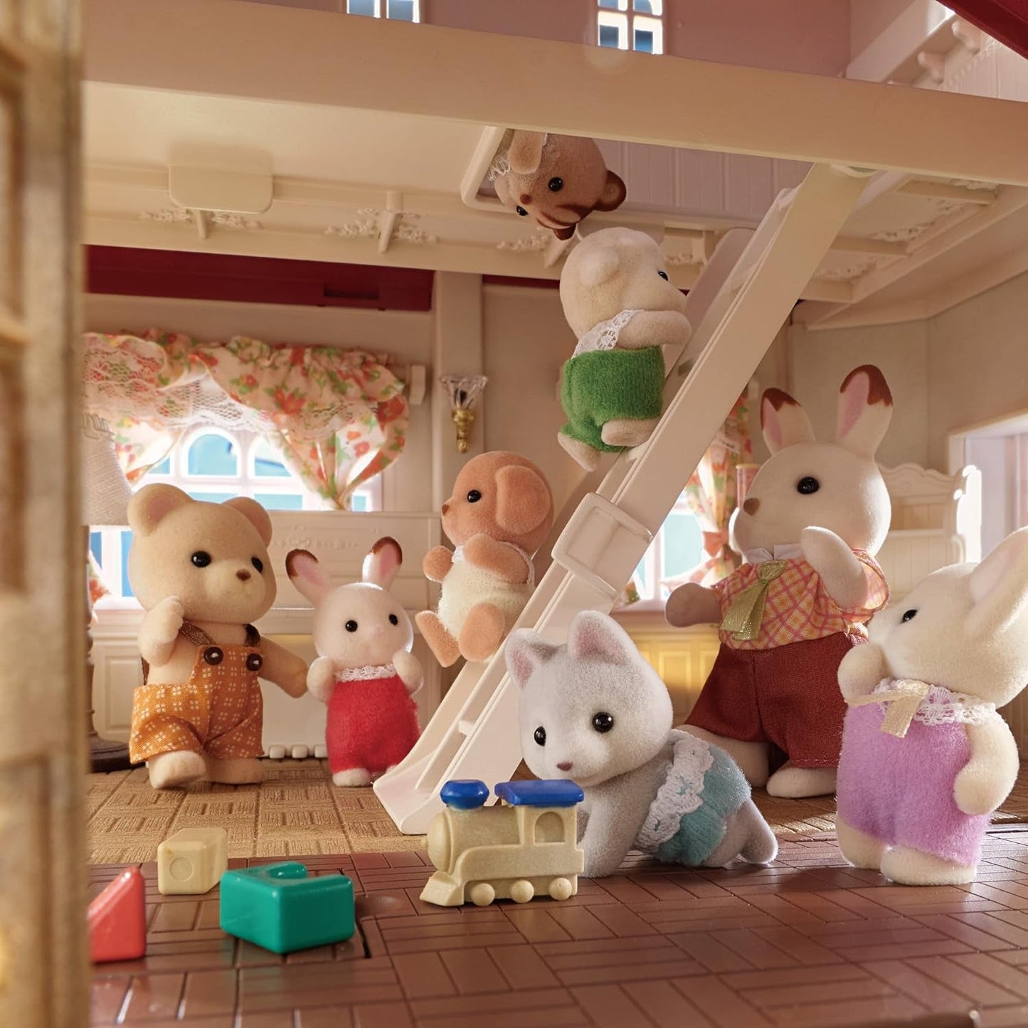 Sylvanian Families 5716 Herenhuis met zolderkamer