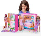 Barbie-Puppenhaus Spielset, Ferienhaus mit 4 Spielbereichen, darunter Küche, Badezimmer, Schlafzimmer en Lounge, 11 Deko-Zubehörteile, HRJ76
