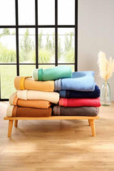 Poyet Motte AUBISQUE Deken Wol Maar/Champagne, Wol, Erwten/Champagne, 240X180 Cm Dekbedden en dekbedden Naty Shop 240X180 Cm