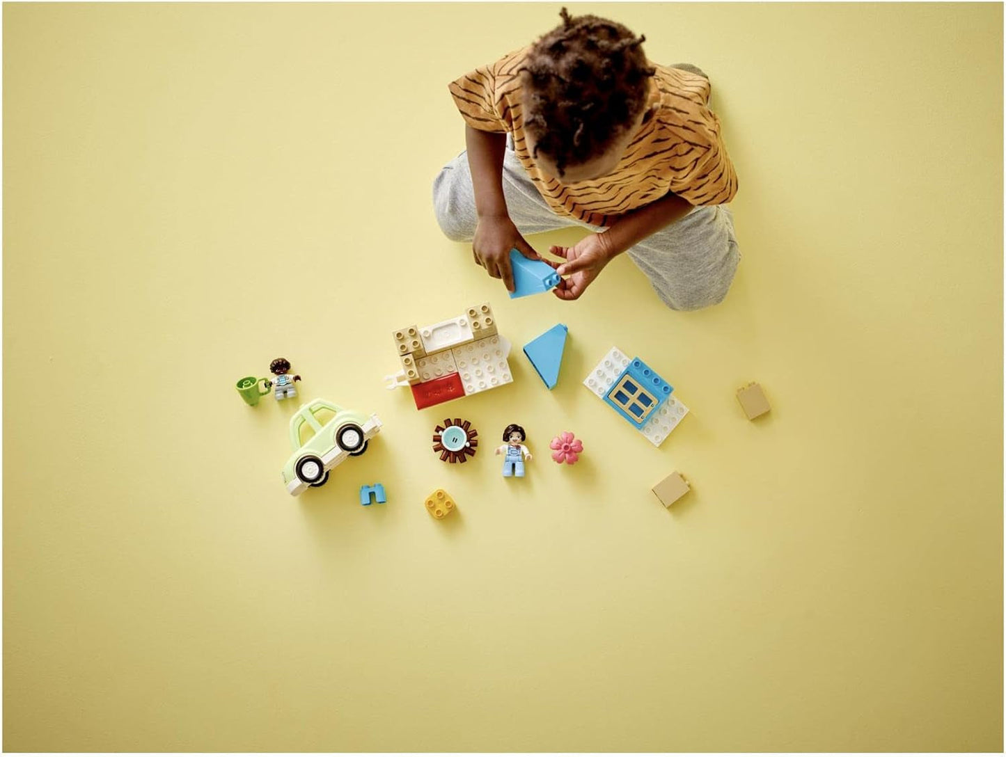 LEGO 10986 DUPLO Thuis op wielen, speelgoedauto met grote stenen, figuren en speelgoedauto voor jongens en meisjes vanaf 2 jaar, ontwikkelt de fijne motoriek Bouwsets Besuche den LEGO-Store
