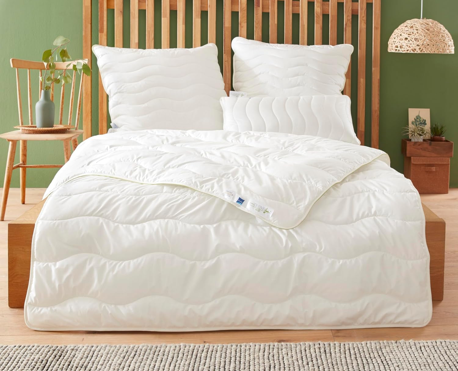 Badenia Trendline Eco dekbed Aerelle Blue Duo 135 X 200 Cm, Wit, Öko-Tex gecertificeerd, Geproduceerd volgens de Duitse kwaliteitsnorm Dekbedden en dekbedden Naty Shop 155 X 220 Lichte zomerdeken