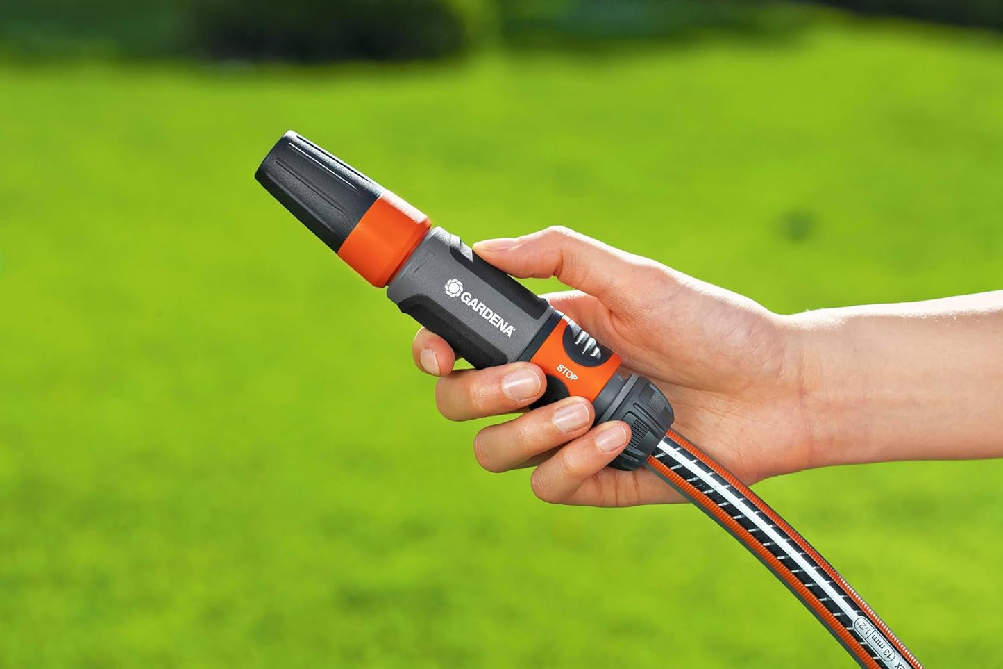 Gardena Sproeiset voor 13 mm (1/2 inch) en 15 mm (5/8 inch) slangen: Reinigingssproeiset met Aquastop voor snel wisselen van aansluiting (18288-20)
