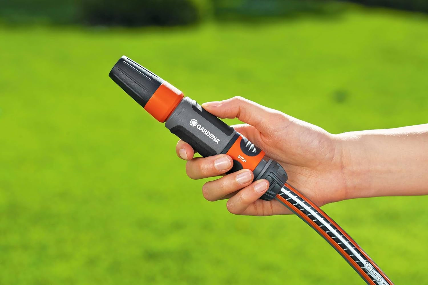 Gardena Sproeiset voor 13 mm (1/2 inch) en 15 mm (5/8 inch) slangen: Reinigingssproeiset met Aquastop voor snel wisselen van aansluiting (18288-20)