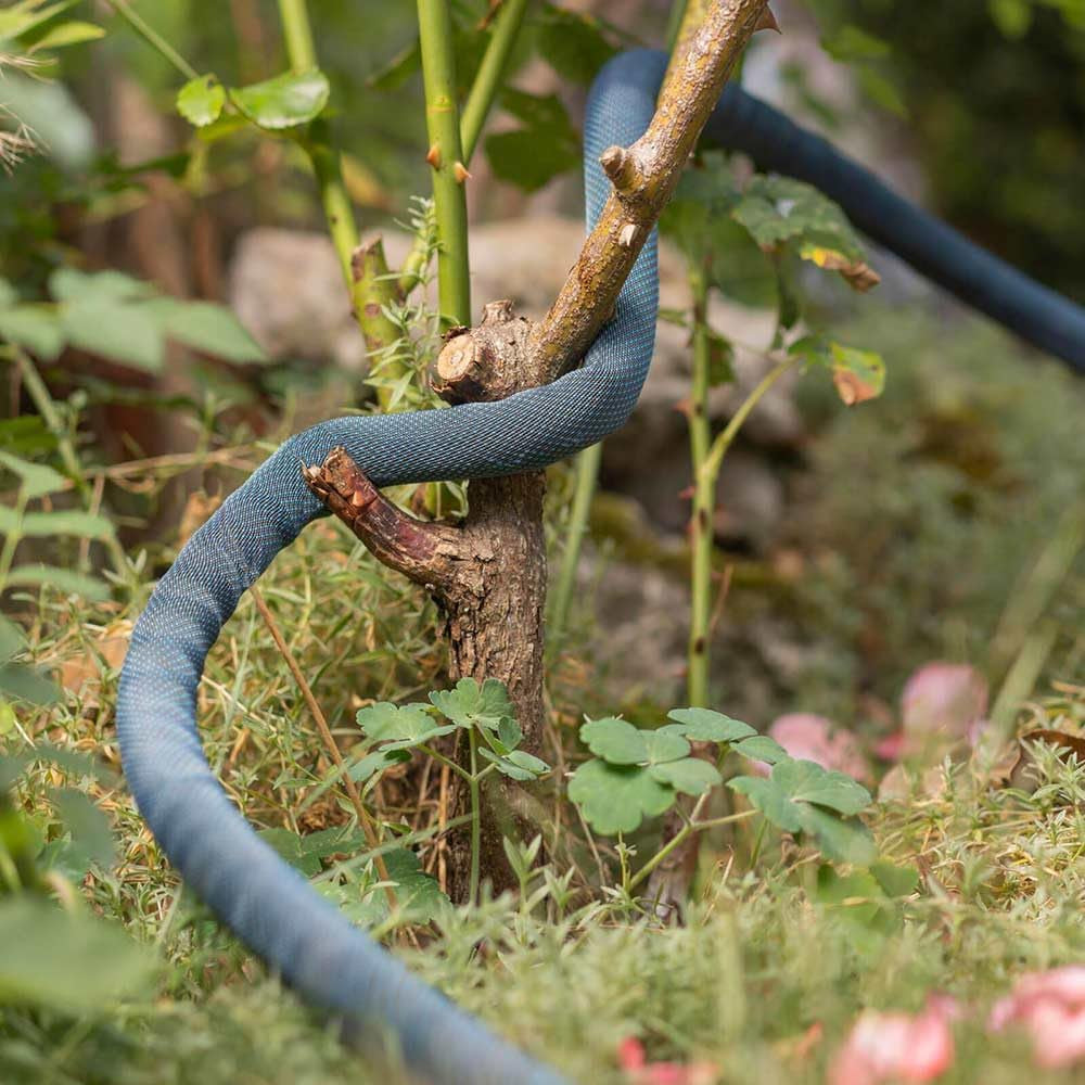 Gardena Liano Xtreme 1/2 inch set, 15m: Extreem robuuste textiel tuinslang met lichtgewicht, weerbestendige PVC binnenslang (18465-20)