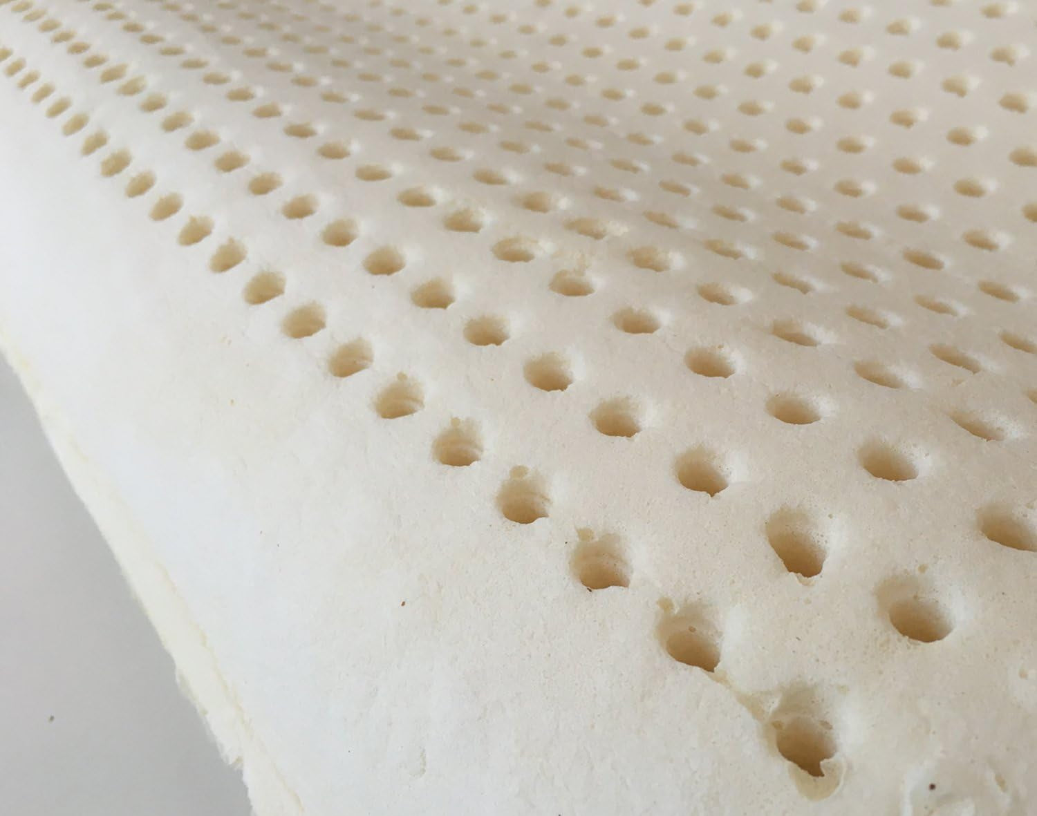 Natuurlijk latex kussen Double Wave Model - Geperforeerd latex kussen Ultra ademend Natuurlijk en gezond herstel - Hoogste comfort Ergonomisch Antibacterieel - 100% Made in Italy Naty Shop standaard kussens
