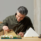 LEGO 21058 Architectuur De Piramide van Cheops Bouwpakket voor ambacht als creatieve hobby, cadeau-idee voor volwassenen, mannen, vrouwen, moeder, vader, creatieve activiteit, beroemde bezienswaardigheden Collectie Bouwsets Besuche in LEGO-Store