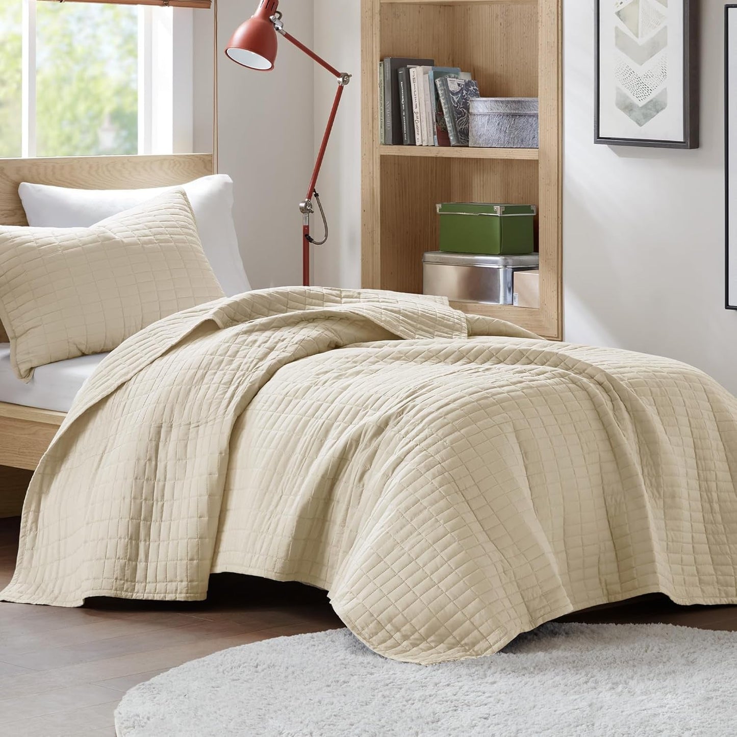Comfort Spaces Kienna dekbedset, luxe dubbele stiksels, zomerdeken, lichtgewicht, zacht, het hele jaar door beddengoed, bijpassende kussensloop, wit, deken voor kingsize bedden (264,2 x 228,6 cm), Naty Shop Quilts & Quilts Ivory Twin/Twin Xl (66"X90")