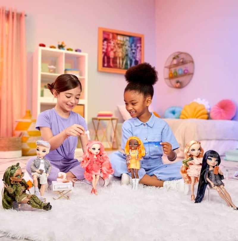 Rainbow High Fashion Doll - Aidan Russell - Paarse jongenspop - Modieuze outfit en 10+ kleurrijke speelaccessoires - voor verzamelaars en kinderen van 4-12 jaar