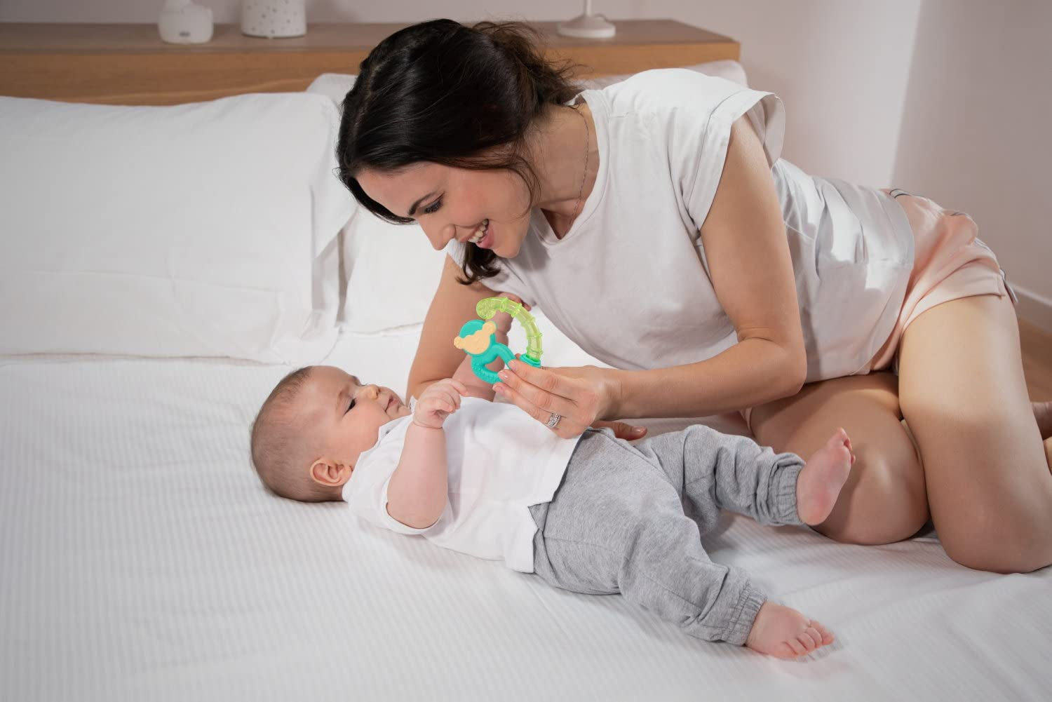 Chicco Fresh&Relax Aap- of Luiaardbijtring, 4M+, gevuld met steriel water