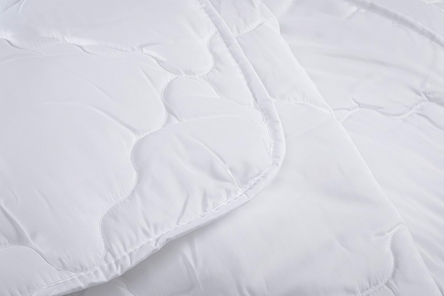 V.I.P. Very Belangrijk Kussen Donzen dekbed voor de winter, klasse 1 goedgekeurd, 100% polyester, siliconen, karton, 155 X 205 cm, maat 300, wit Dekbedden en quilts Naty Shop