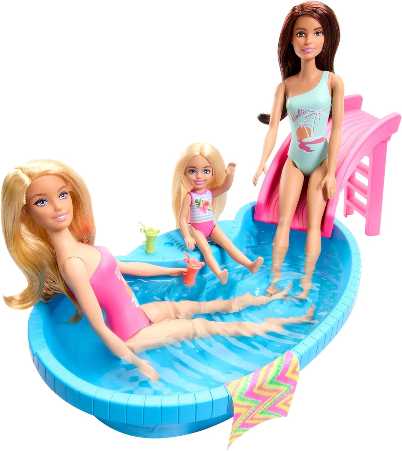 Barbiepop en accessoires - zwembad met glijbaan en accessoires voor urenlang plezier in de zon, roze badpak met tropisch design, voor kinderen vanaf 3 jaar, HRJ74