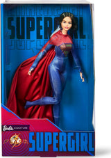 Barbie Supergirl Puppe, Sammlerpuppe uit de Flash Movie Wearing Red and Blue Anzug met omhang, Puppenstandaarden