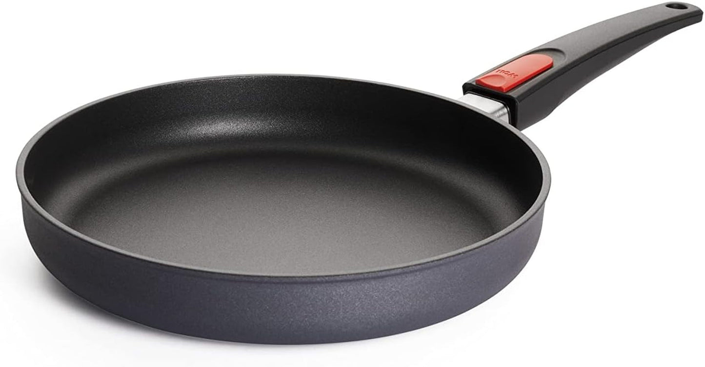 Woll Diamond Lite platte pan - Inductie -, Ø 20 Cm, 5 Cm hoogte, Met afneembare handgreep - Geschikt voor alle soorten kookplaten, Gegoten aluminium, Antiaanbaklaag Naty Shop Potten en Pannen Ø 26 Cm