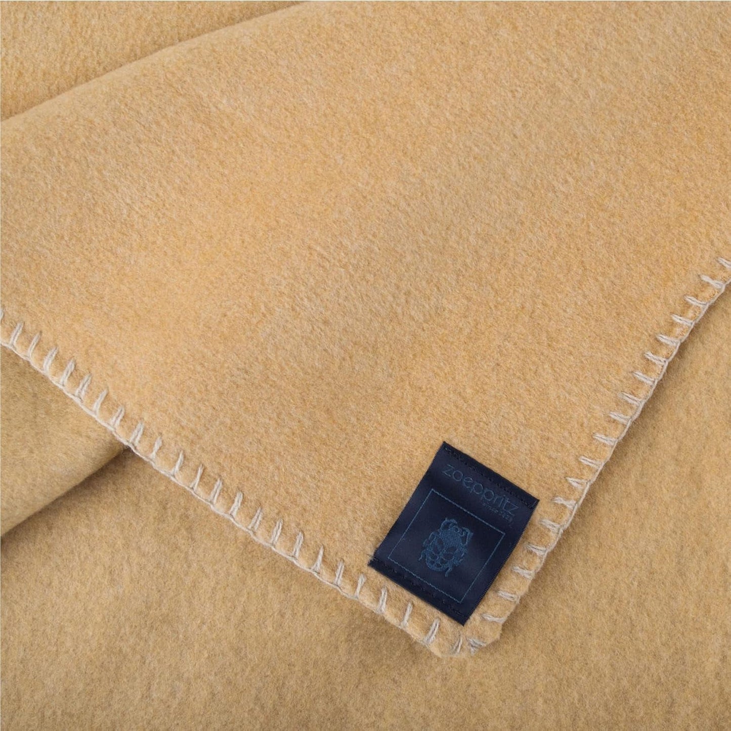 Zoeppritz deken in kleur: Beige, Gemaakt van 65% Polyester, 35% Viscose, Afmeting: 160X200 Cm, 103291-810-160X200, 810 Camel Bedden en Dekens 'zoeppritz sinds 1828'