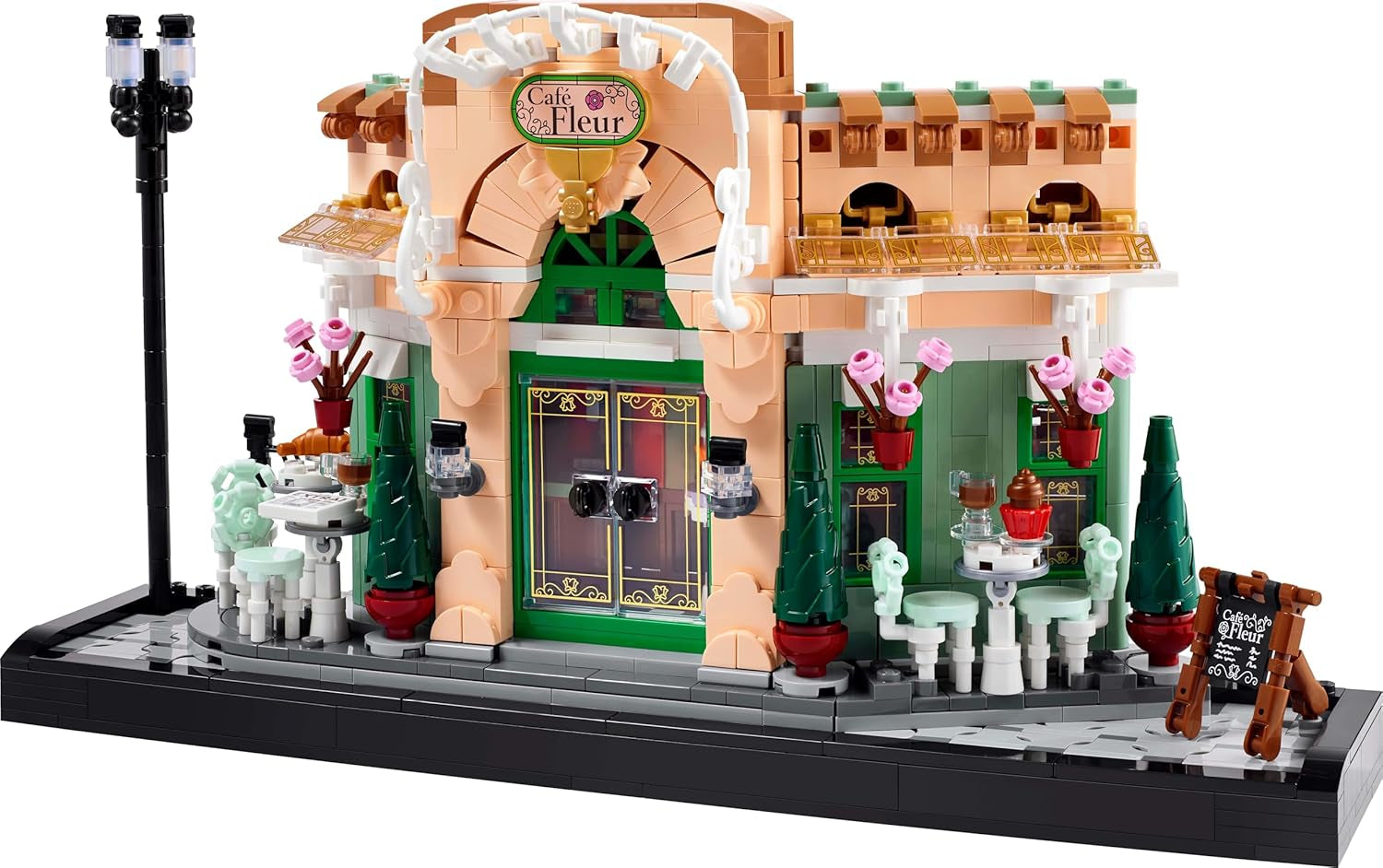 LEGO Icons French Café - Decoraties voor woonkamer of kantoor - Bouwset voor volwassenen inclusief pittoreske gevel, hangende bloempot en stoelen - Cadeau voor mannen en vrouwen 10362 Bouwsets Besuche den LEGO-Store