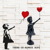 Schattig Ballonmeisje Hars Sculptuur Home Decor Standbeeld Banksy Rood Hart Meisje Ballon Figuur Moderne Kunst Sculptuur voor Tafelblad Plank Decor Beelden en sculpturen Naty Shop