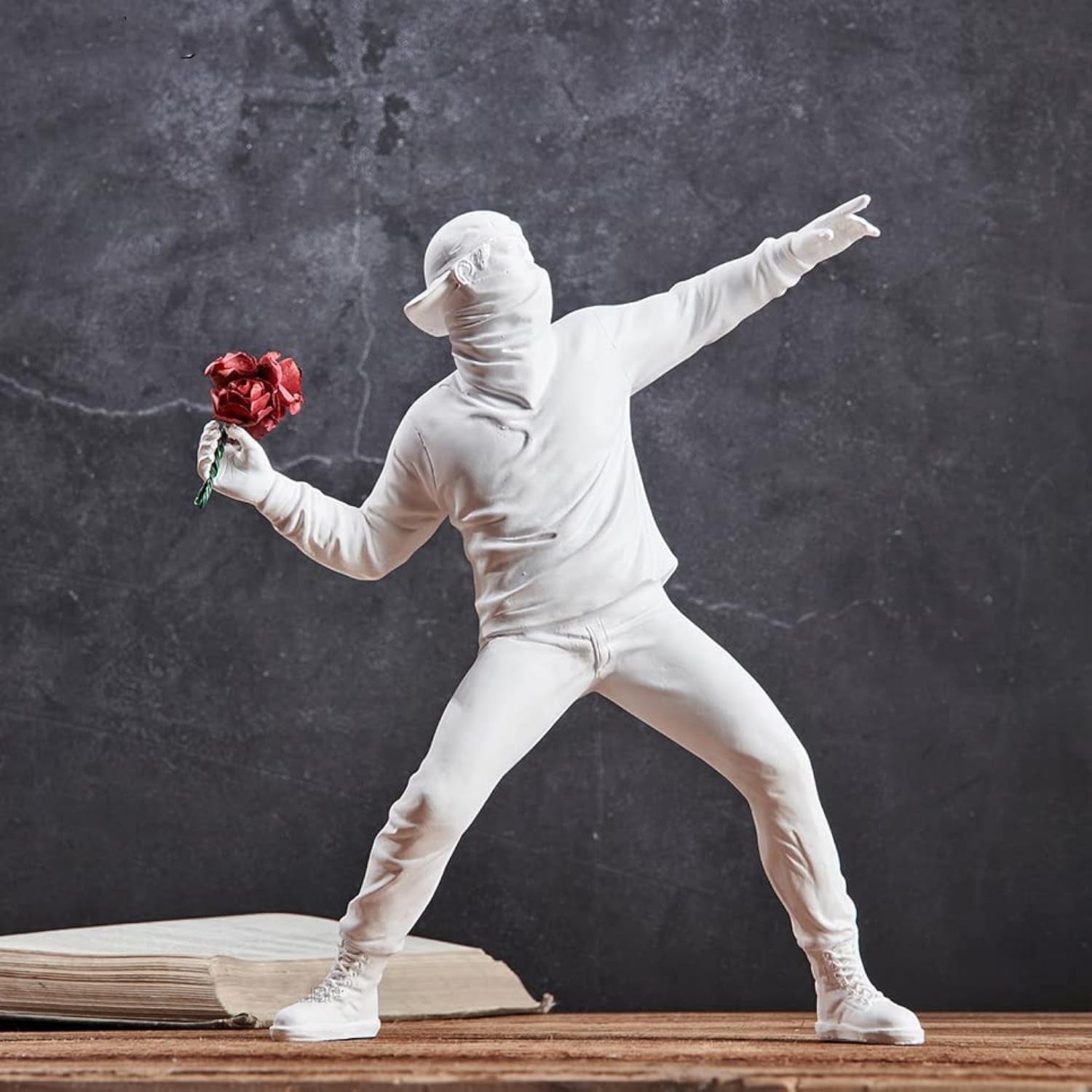 Schattig Ballonmeisje Hars Sculptuur Home Decor Standbeeld Banksy Rood Hart Meisje Ballon Figuur Moderne Kunst Sculptuur voor Tafel Plank Decor Beelden en sculpturen Naty Shop Wit
