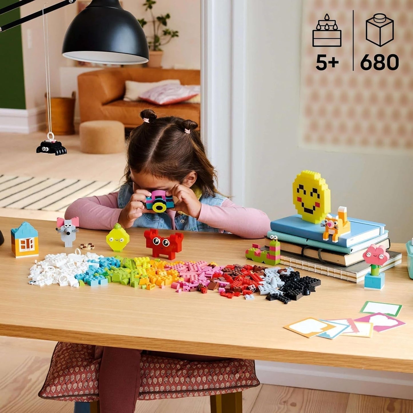LEGO Classic Creative Fun Box, kleurrijke bouwstenen voor fantasierijk rollenspel, bouwset voor beginners, speelgoed voor meisjes en jongens vanaf 5 jaar, herbouwbare modellen 11042 Bouwsets Besuche den LEGO-Store