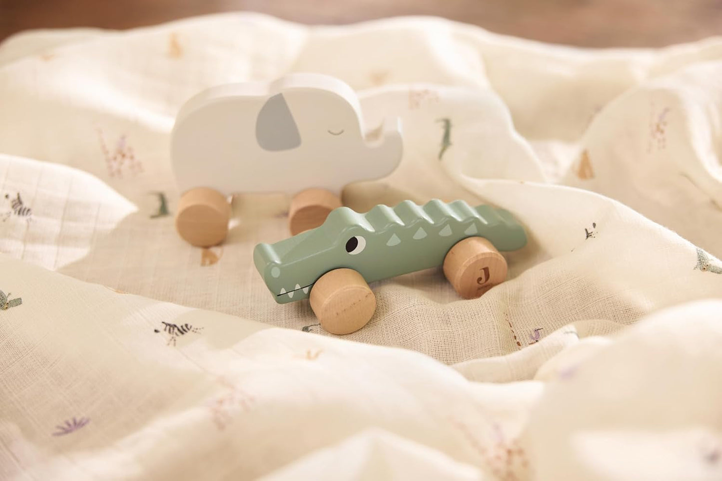 Jollein 112-001-67090 Houten speelgoed op wielen, groen Babyspeelgoed Naty Shop