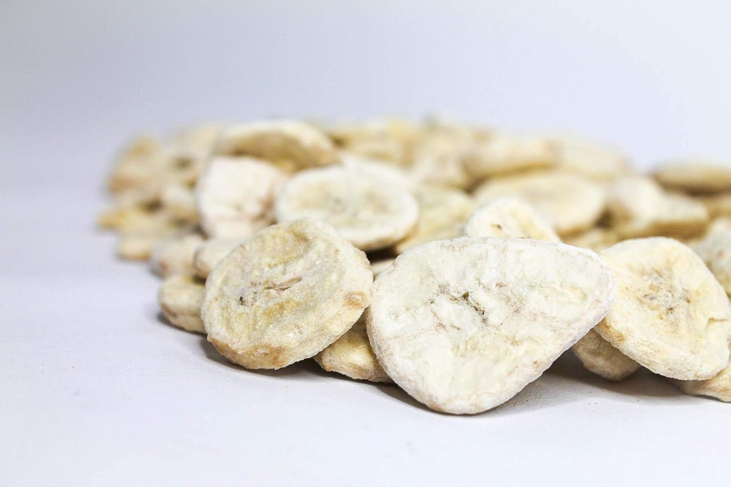 Gevriesdroogde plakjes banaan 100g - gevriesdroogde bananenchips - gevriesdroogd gedroogd fruit - gedroogde plakjes banaan voor decoratie, snacks, smoothies en desserts Gedroogde producten Naty Shop