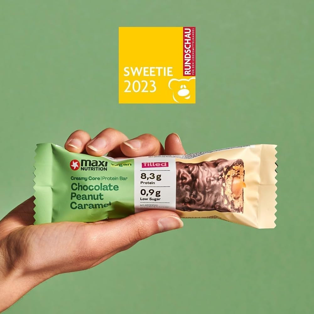 MaxiNutrition Romige veganistische eiwitreep met chocolade, pinda's en karamel 12x45g - veganistische eiwitreep, 18% eiwit, 8,3 g per reep, laag suikergehalte (0,9 g), geen toegevoegde suiker, geen kunstmatige smaakstoffen