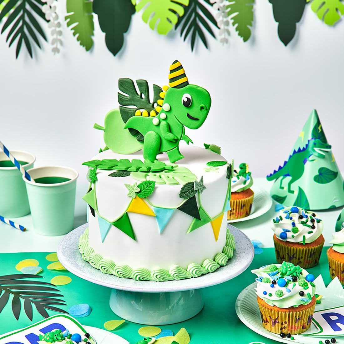 FunCakes Rolfondant Lentegroen: Gemakkelijk in gebruik, glad, flexibel, zacht en buigzaam, perfect voor het versieren van taarten, halal, koosjer en glutenvrij, 250g Naty Shop Suikerpasta