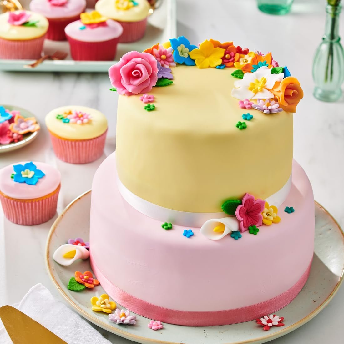 FunCakes rolfondant Botanical Green: Gemakkelijk in gebruik, soepel, flexibel, zacht en buigzaam, perfect voor het versieren van taarten, halal, koosjer en glutenvrij, 250g Naty Shop Suikerpasta