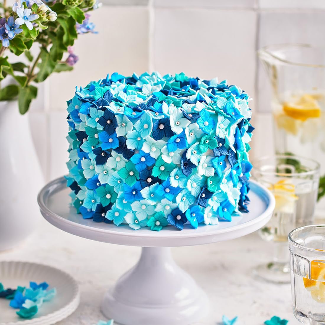 FunCakes fondantrol Demin Blue: makkelijk in gebruik, soepel, flexibel, zacht en buigzaam, perfect voor het decoreren van taarten, halal, koosjer en glutenvrij, 250g Naty Shop Suikerpasta