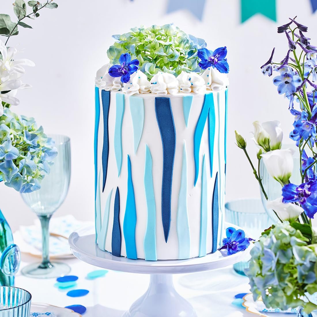 FunCakes fondantrol Demin Blue: makkelijk in gebruik, soepel, flexibel, zacht en buigzaam, perfect voor het decoreren van taarten, halal, koosjer en glutenvrij, 250g Naty Shop Suikerpasta