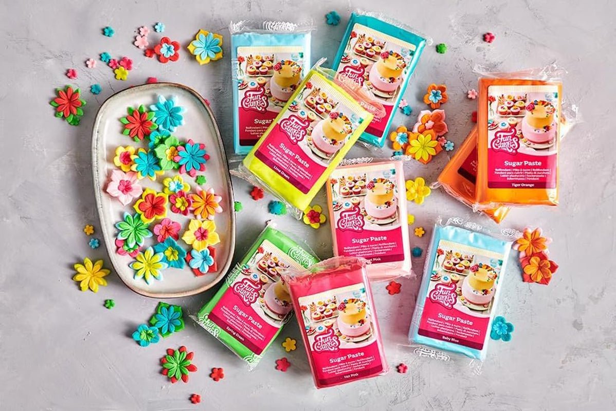 FunCakes robijnrode fondantrol: eenvoudig in gebruik, soepel, flexibel, zacht en buigzaam, perfect voor het decoreren van taarten, halal, koosjer en glutenvrij, 250g Naty Shop Suikerpasta