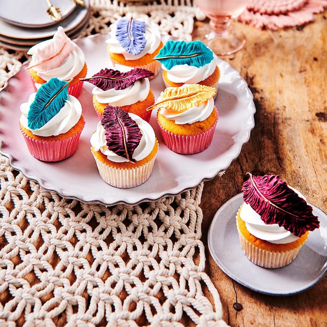 FunCakes Tropisch Oranje Gelamineerde Fondant: Gemakkelijk te gebruiken, Glad, Flexibel, Zacht en Buigbaar, Perfect voor het versieren van taarten, Halal, Kosher en Glutenvrij, 250g Naty Shop Suikerpasta